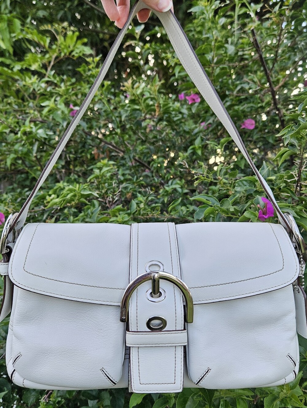 Vintage Coach Soho 9434 White Leather Buckle Shoulder Bag Y2K